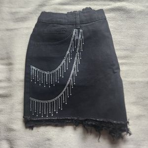 Raw Denim Shorts W/ Rhinestone